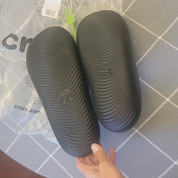 Crocs - Picture 4 of 5